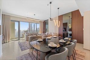 Dining - Luxury Downtown Iconic Burj View 5‑Min •Dubai Mall (Dubai)