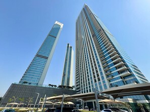 Exterior - Luxury Downtown Iconic Burj View 5‑Min •Dubai Mall (Dubai)