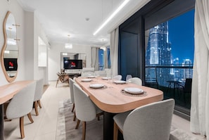 Dining - Burj Khalifa & Fountain View | Mall & Metro Access (Dubai)
