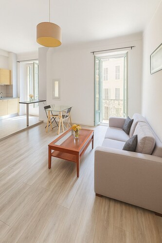Magnificent apartment in the heart of the Musiciens district in Nice