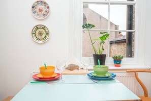 Dining - Quirky London Apartment 2 min to Ladywell station - Pass the Keys (London)