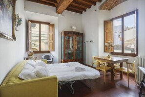 Iron/ironing board, travel cot - Uffizi Residence in the heart of Florence (Florence)