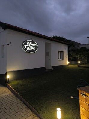 Exterior - Holiday Home 'Refúgio das Barcas' with Sea View, Wi-Fi & Air Conditioning (Lourinha)