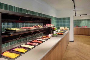 Breakfast buffet - Spaarnwoude Park Hotel (Velsen-Zuid)