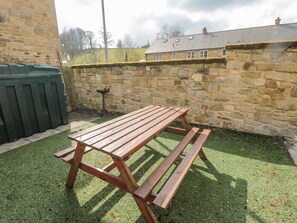 Outdoor dining - Ramblers Cottage (Alnwick)