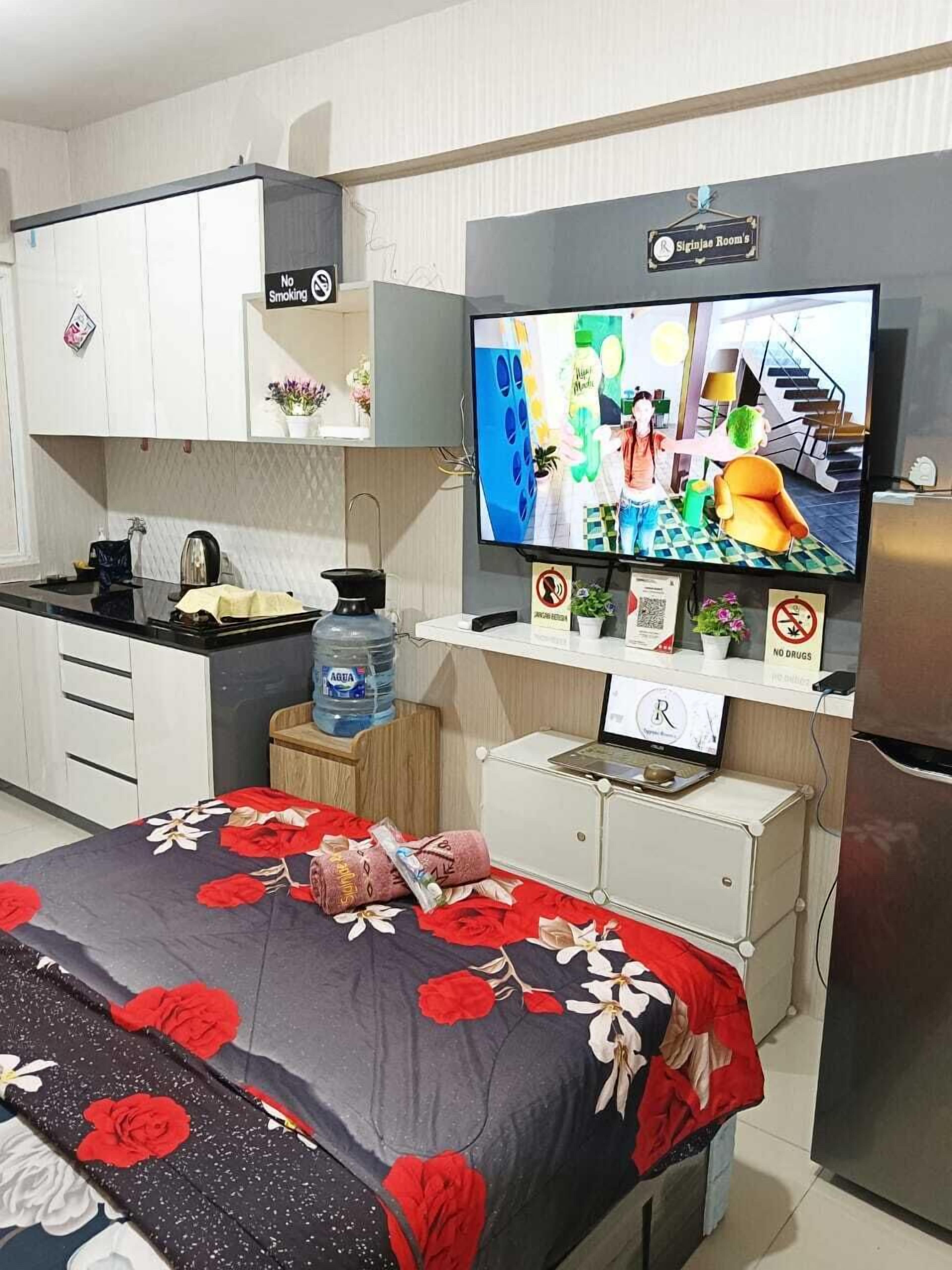 Superior Studio Suite, Balcony | Free WiFi