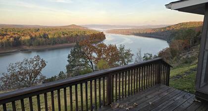 Lake Sunsets close to public boat ramp, Clinton AR and Farfield Bay