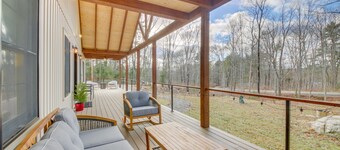 Secluded Lucy's Landing Retreat on 2 Acres