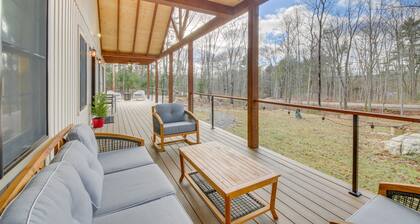 Secluded Lucy's Landing Retreat on 2 Acres