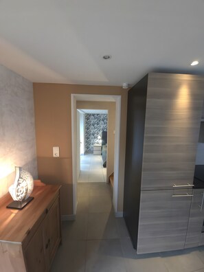 Iron/ironing board, WiFi, bed sheets - Gîte "Le Cocon Du Bassigny" with Private Garden and Wi-Fi (Is-en-Bassigny)