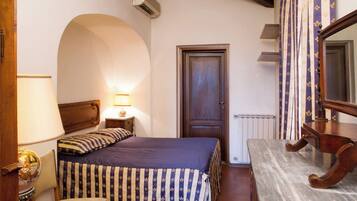 Design Apartment | Free cots/infant beds, free WiFi, bed sheets