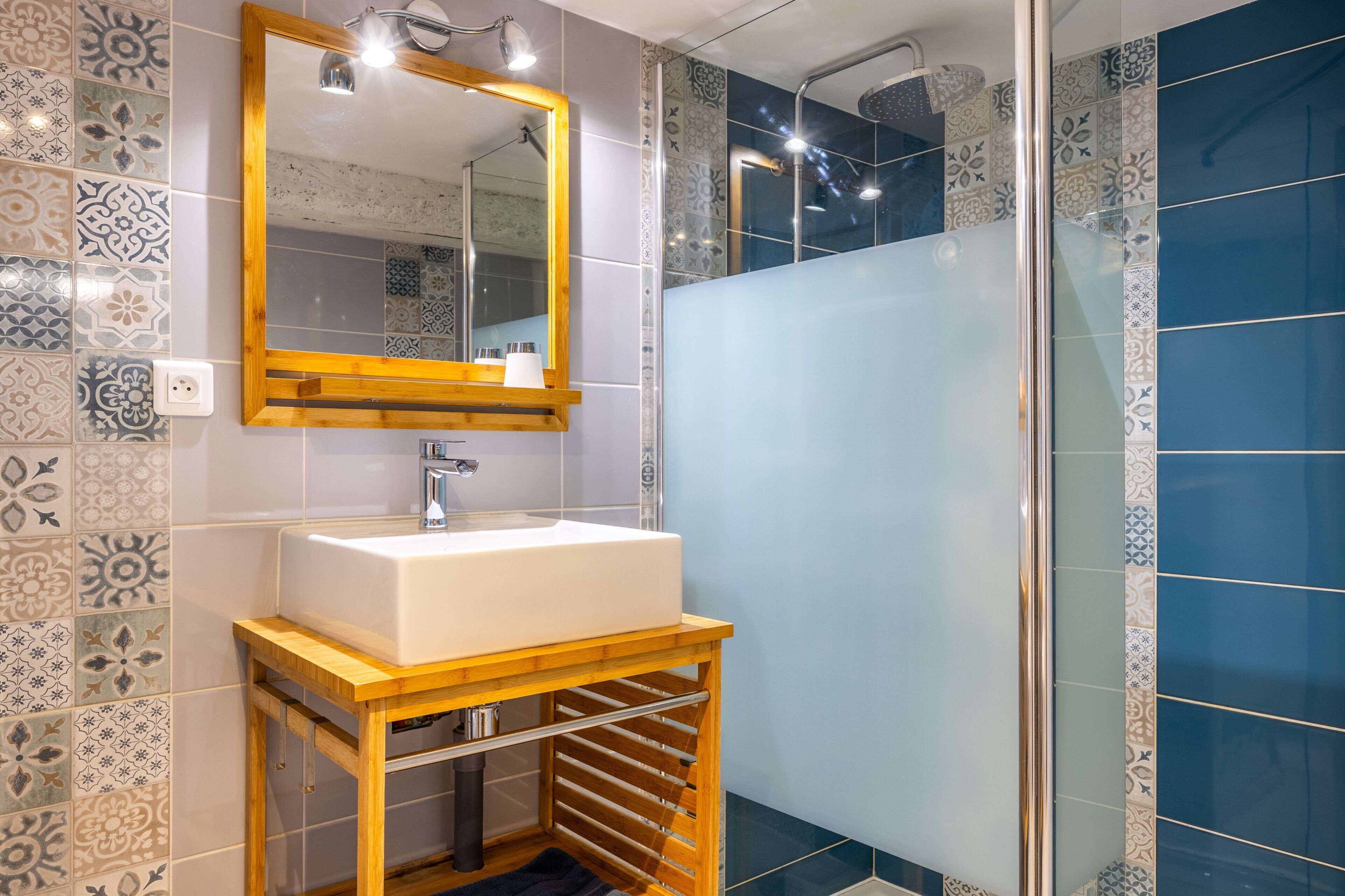 Een douche, een haardroger