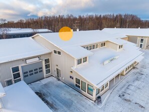 Exterior - Spacious 1BR Apt Near City Center with Free Parking (Oulu)