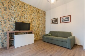 Télévision à écran plat