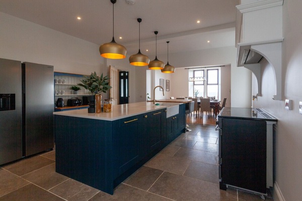 Spacious modern kitchen