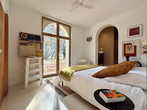 5 Schlafzimmer, Zimmersafe, Schreibtisch, kostenloses WLAN