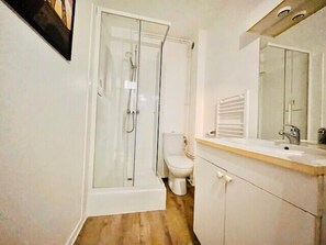 Shower - Bright apartment near the port of La Rochelle (La Rochelle)