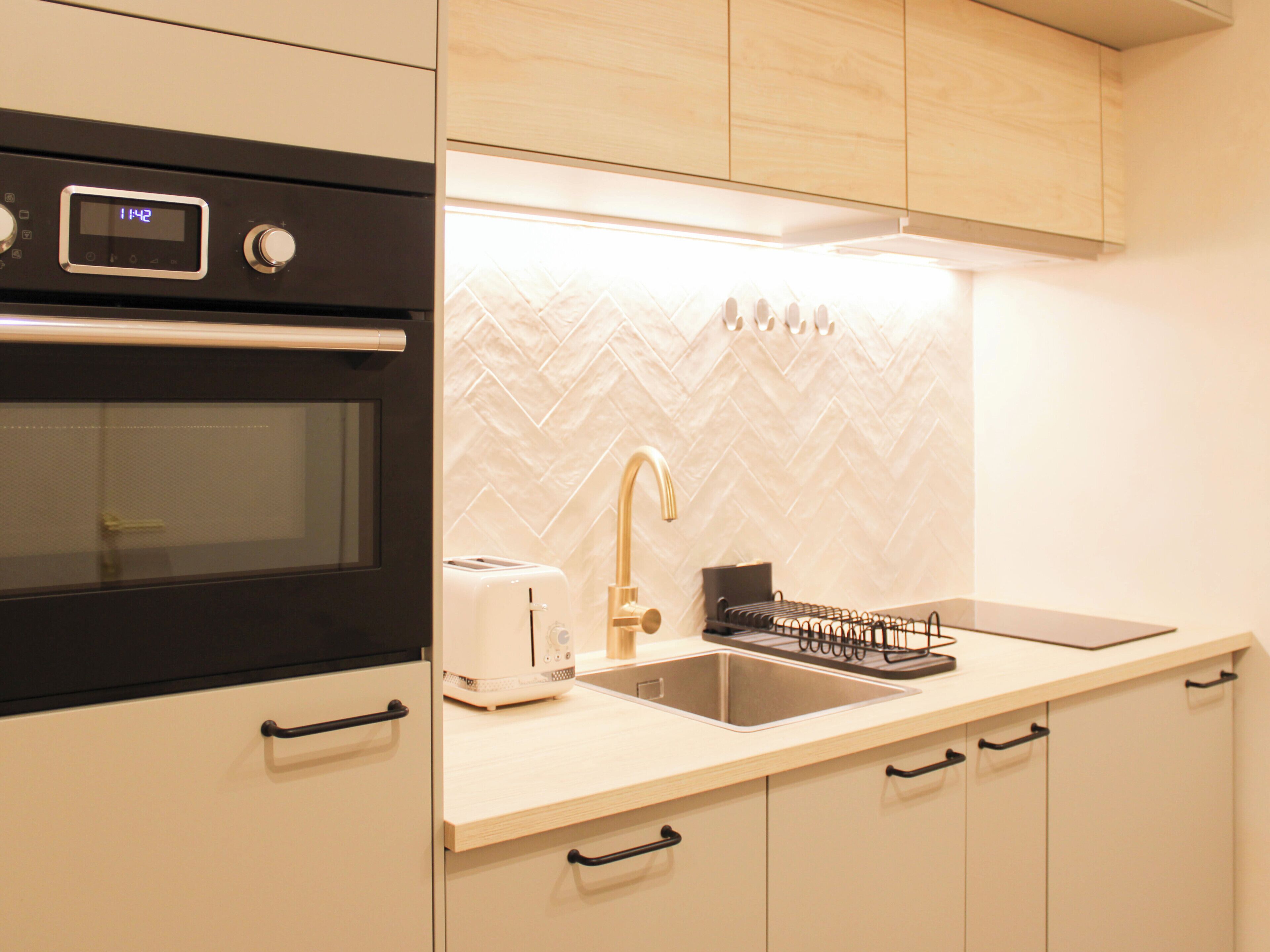 Fridge, microwave, oven, dishwasher