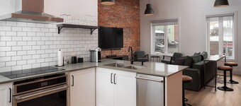 The Beamsville Loft – Wine, Charm & History