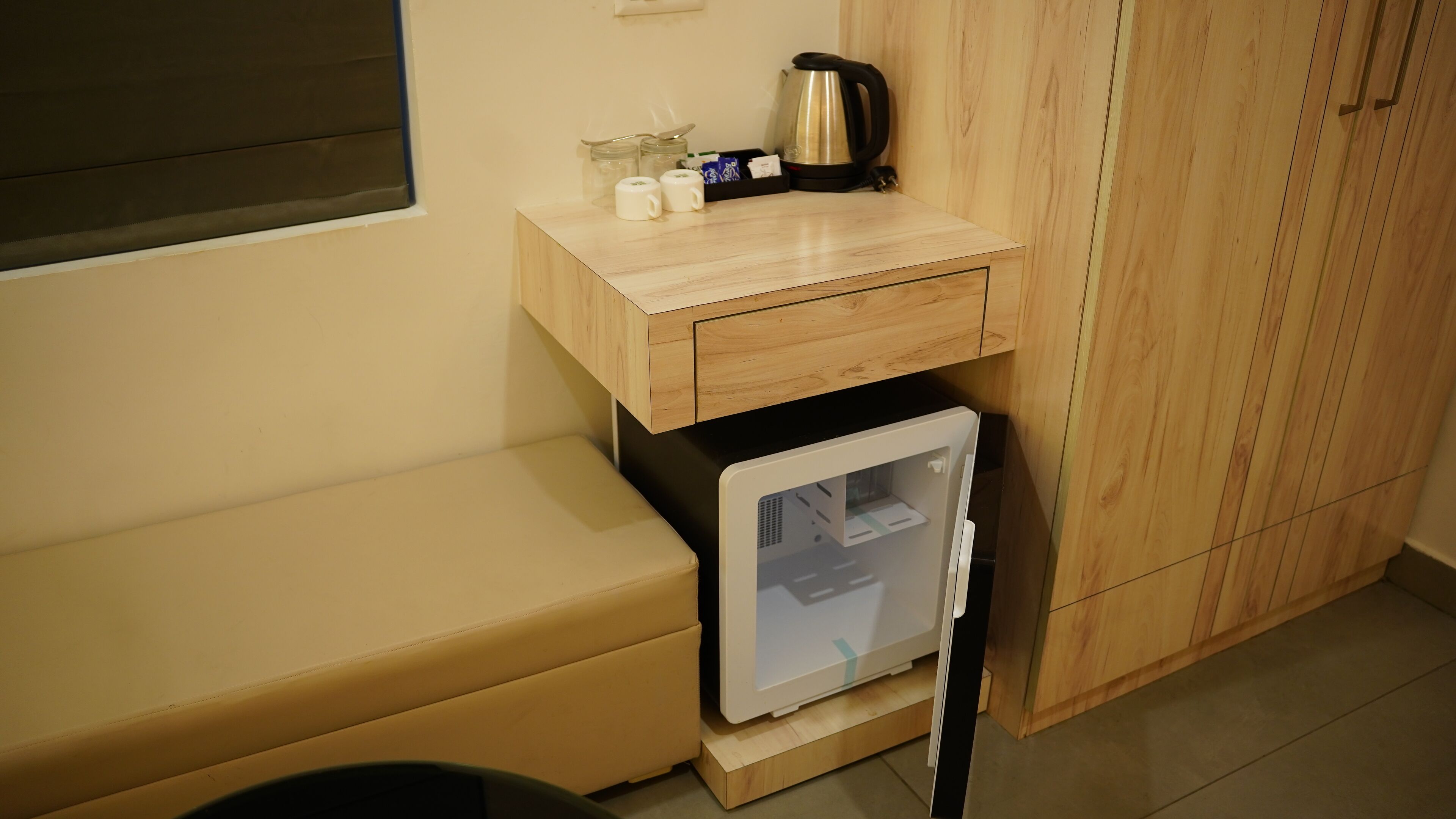 Junior Studio Suite | Desk, laptop workspace, free WiFi, bed sheets