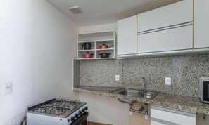 Basic Apartment | Private kitchen - Apt Sea View in Front of the Beach Ptv0912 (Salvador)
