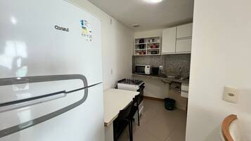 Basic Apartment | Private kitchen