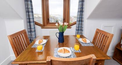 Stylish Lerwick 2BR Apt with Harbour & Town Views
