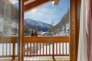 Interior - Gratacul Room with Mountain View, Shared Terrace and Wi-Fi (Valtournenche)