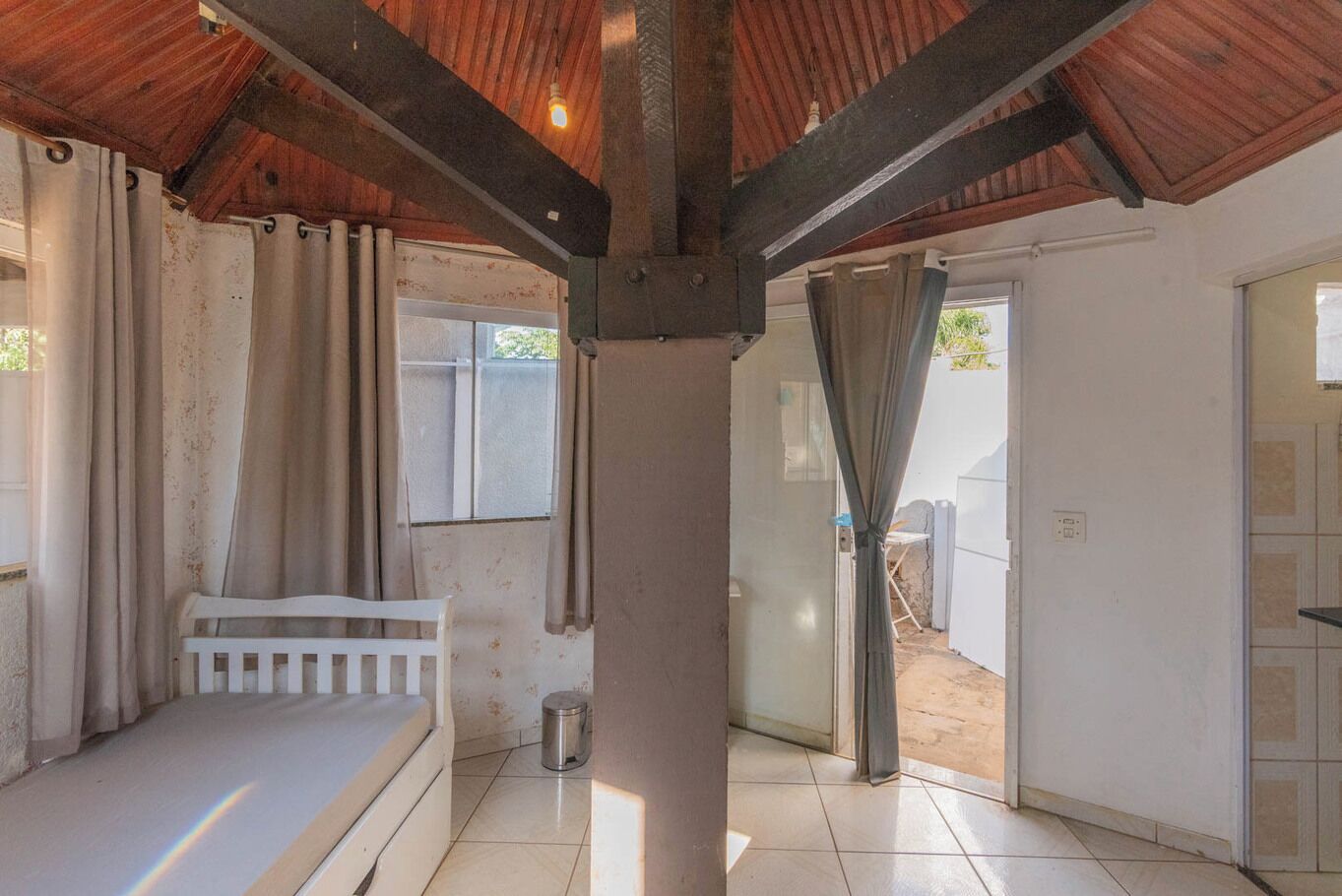 Talo, tupakointi sallittu | 4 makuuhuonetta