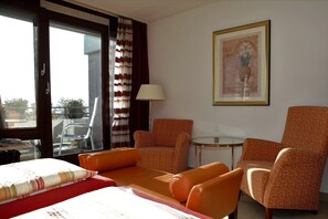 Interior - Apartment 'Königsegg with Indoor Swimming Pool' with Balcony (Reichenau)