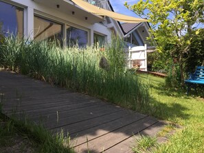 Property grounds - Enjoy Your Holiday at Haus Marianne (Breege)