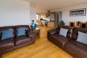 TV - NEW to VRBO: Shetland Sea View Stay | Near Lerwick And Beaches (Quarff)