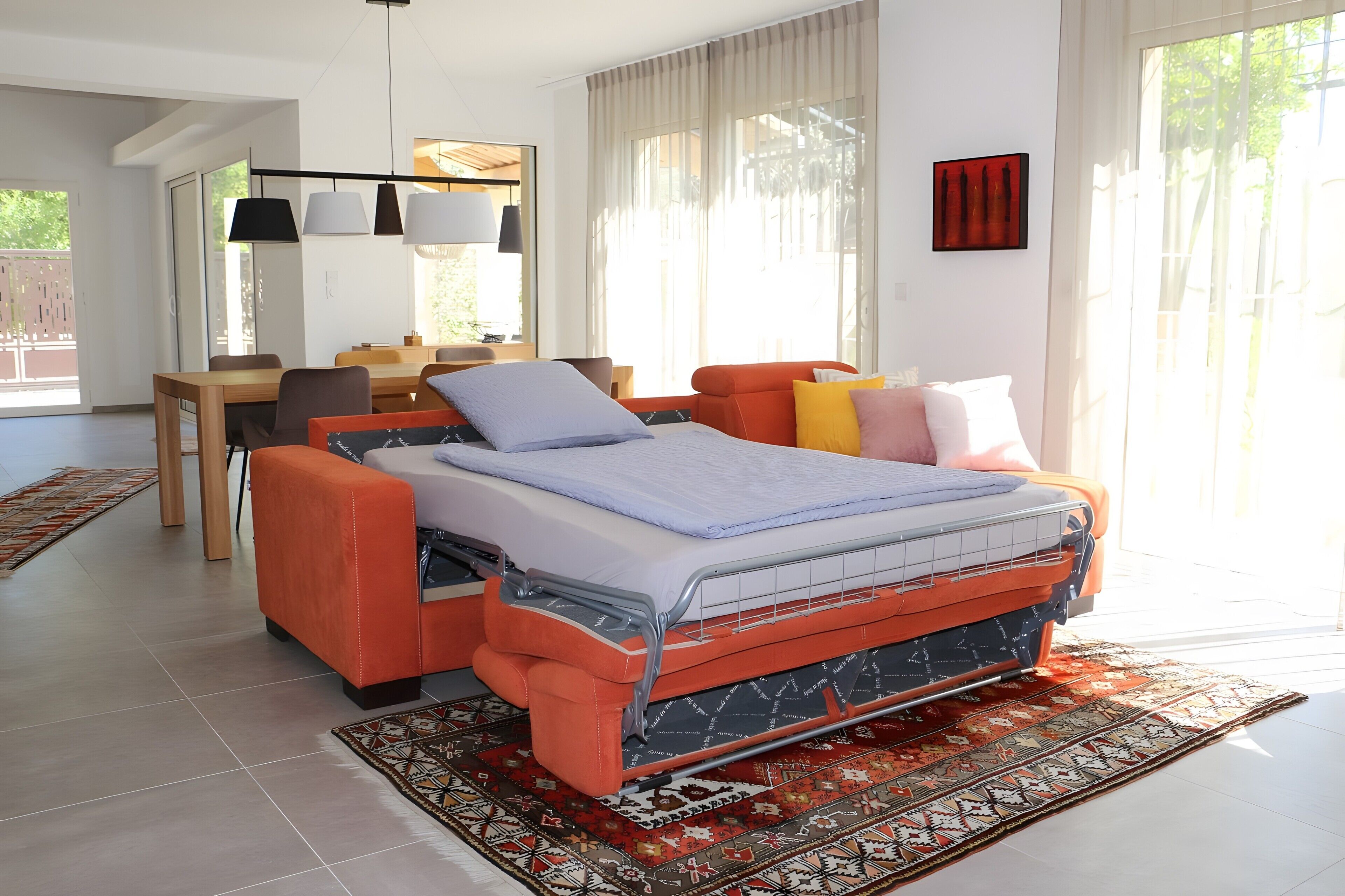 Tabla de planchar con plancha, wifi y ropa de cama 