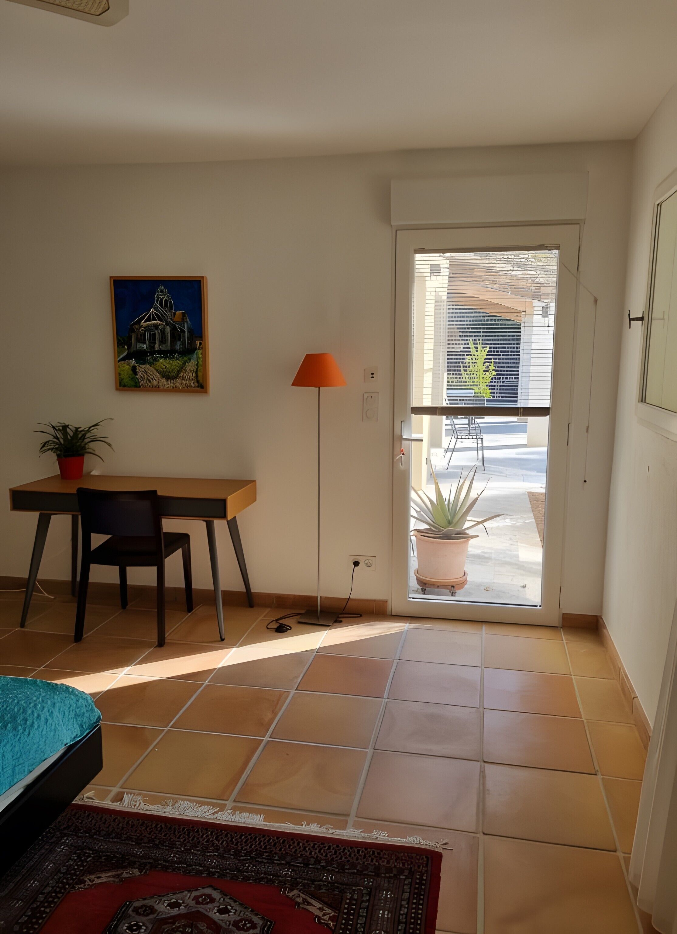 Bureau, Wi-Fi, draps fournis