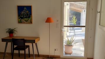 Bureau, Wi-Fi, draps fournis