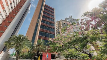 Basic Apartment | Exterior