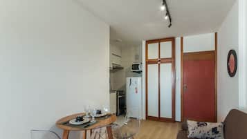 Basic Apartment | Interior