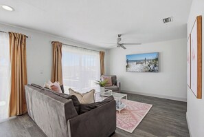 TV - Be A Nomad - Calm Oceanfront Retreat (Jacksonville Beach)