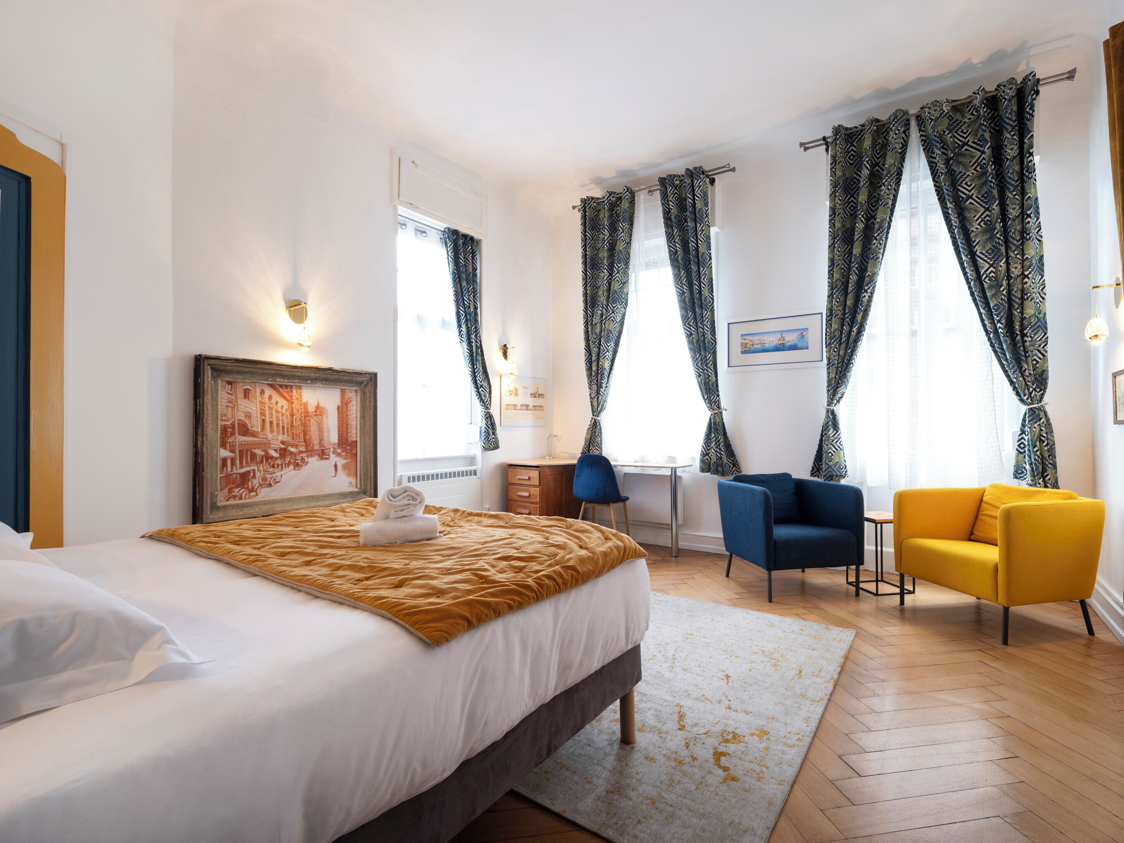 1 habitación, tabla de planchar con plancha, cuna de viaje y wifi 