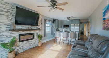Valley Oasis: Luxury Fishersville Apartment