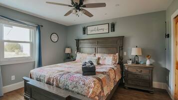 1 bedroom, WiFi (free), bed sheets