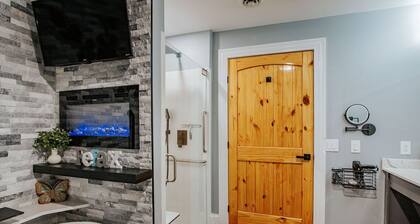 Valley Oasis: Luxury Fishersville Apartment