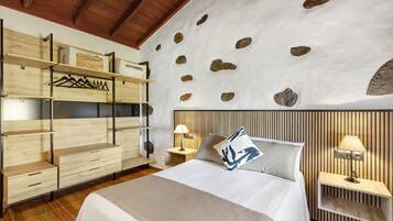 Fer et planche Ă repasser, Wi-Fi, draps fournis