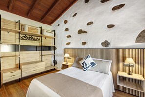 Iron/ironing board, WiFi, bed sheets - Las Casas de Lola y Rafael – Spacious Villa with Pool in Moya’s Natural Park (moya)