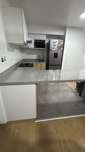 Private kitchen - Centrally located apartment with comfortable facilities (Lima)