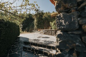 Outdoor dining - 'Golosa 2' with Sea View, Shared Pool and Wi-Fi (La Orotava)