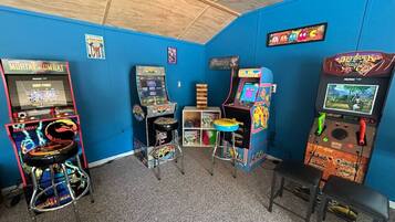 Spielezimmer