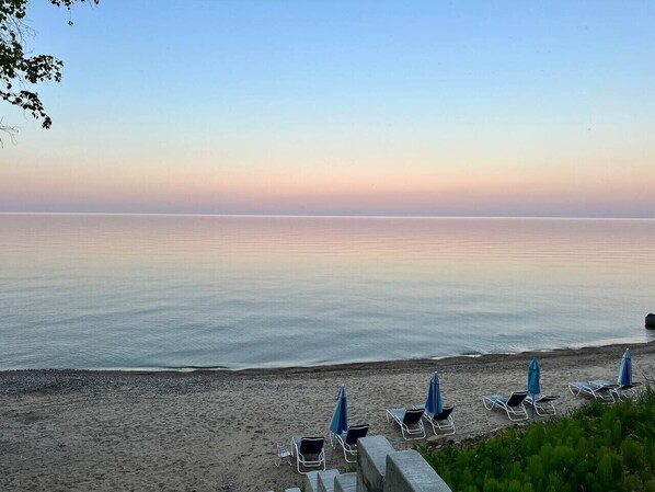 Beach nearby - Suite #9 Resort in Lexington with Beach Access (Lexington)