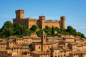 Point of interest - Cozy apartment near Gradara, Pesaro, and the beaches. (Tavullia)