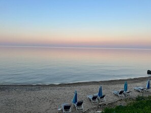 Una spiaggia nelle vicinanze